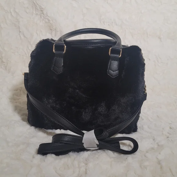 Juicy Couture Black Cross Body Faux Fur Satchel NWT - Picture 2 of 4